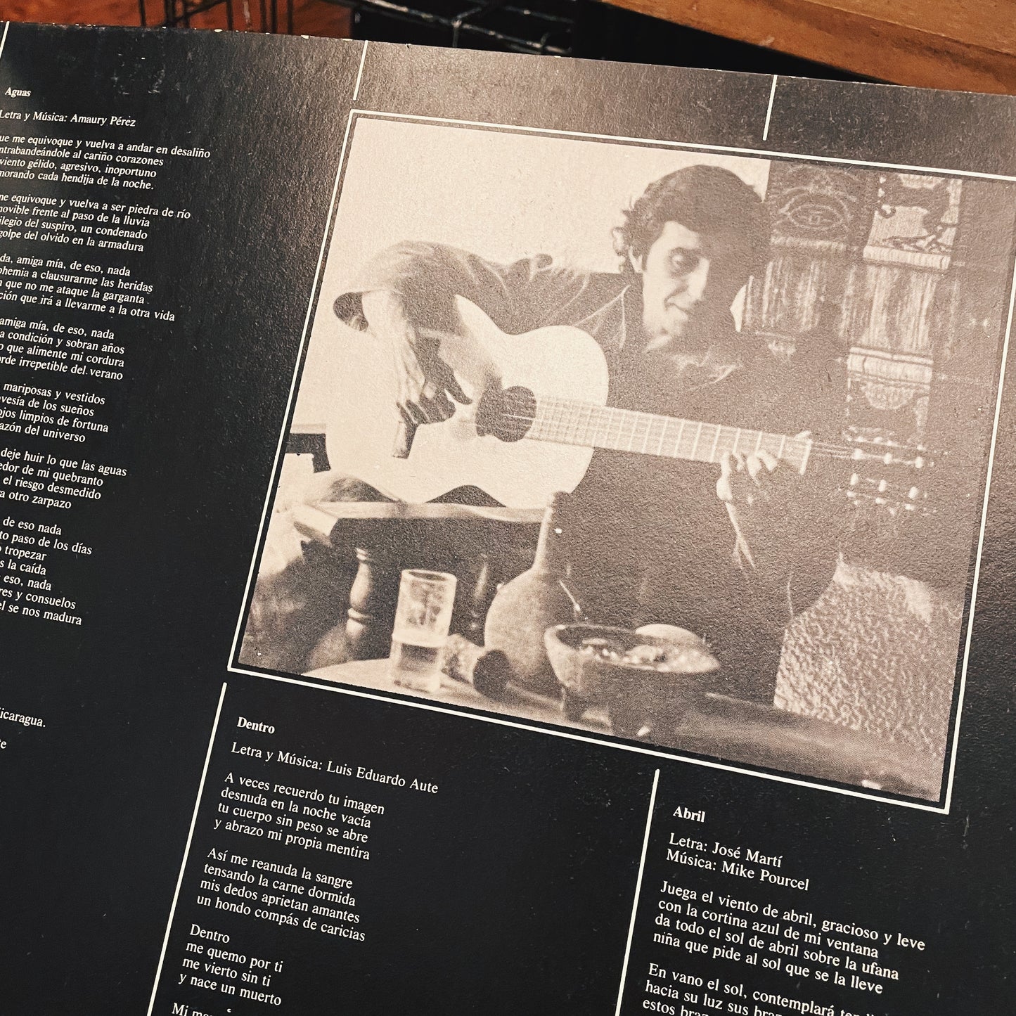 Carlos Díaz – De Alguna Manera