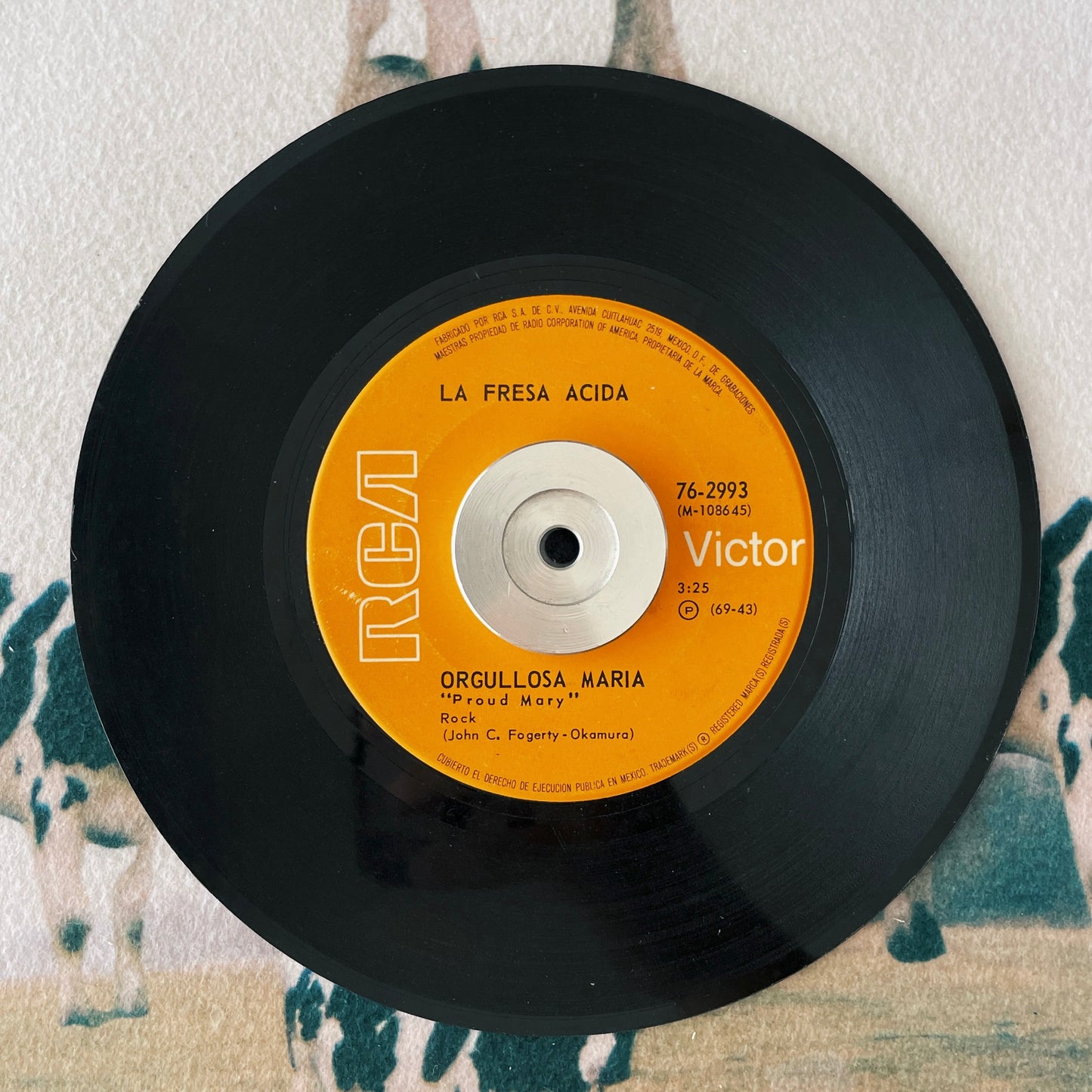 7¨| La Fresa Acida – La fiesta hippie / Orgullosa María
