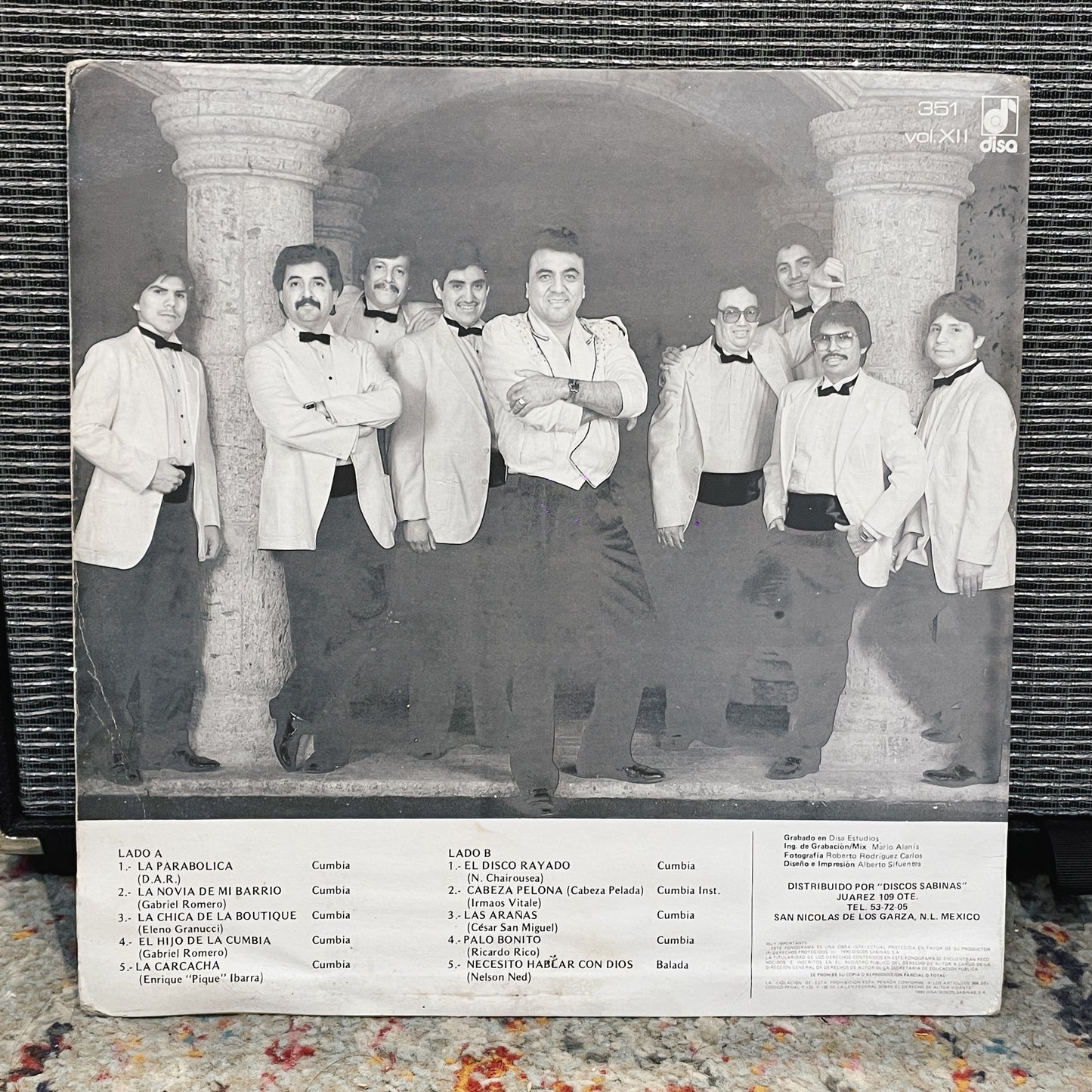 J.L.B. Y Cía. - La Parabólica