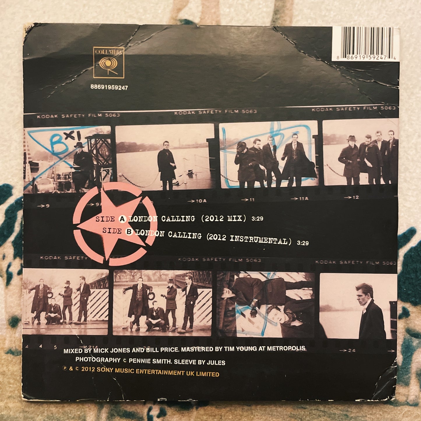 7¨| The Clash – London Calling (2012 mix)