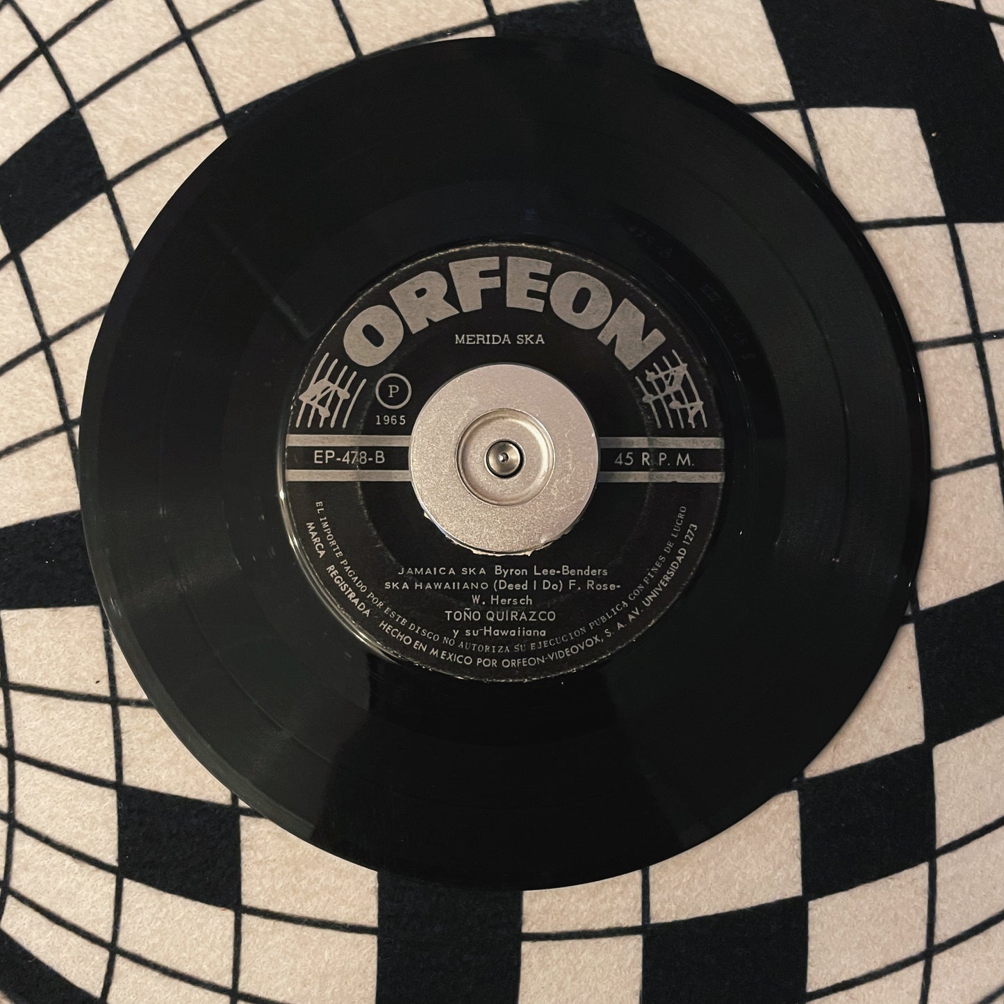 7¨| Toño Quirazco Y Su Hawaiiana – Jamaica Ska