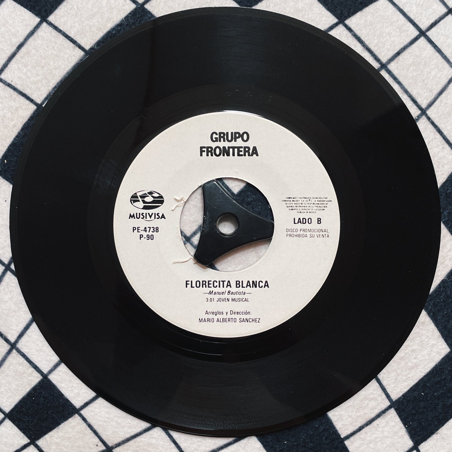 7¨| Grupo Frontera - Florecita blanca (promocional)