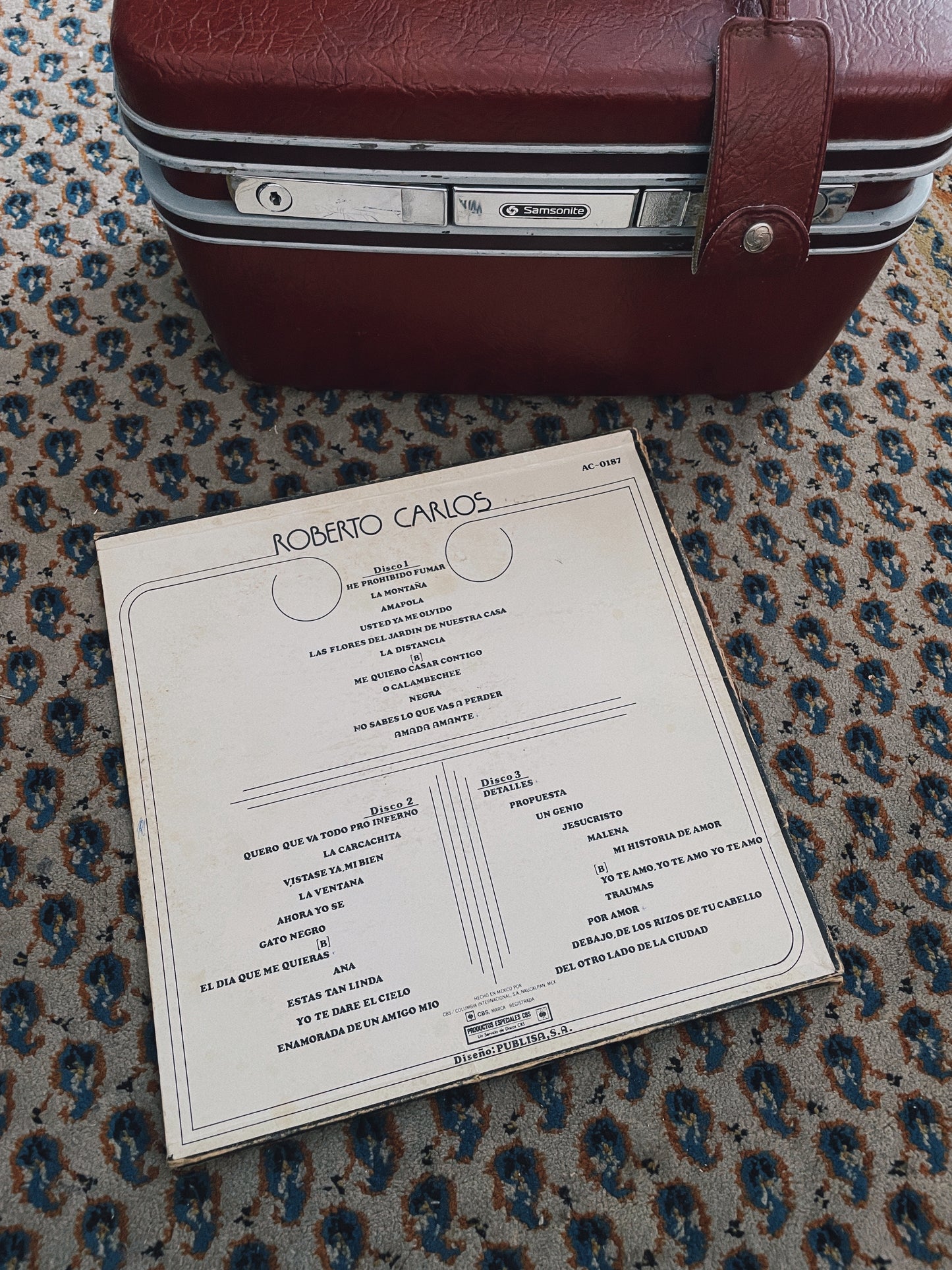 Roberto Carlos – Roberto Carlos (Caja 3lp, Incluye "Gato negro y es prohibido fumar" )