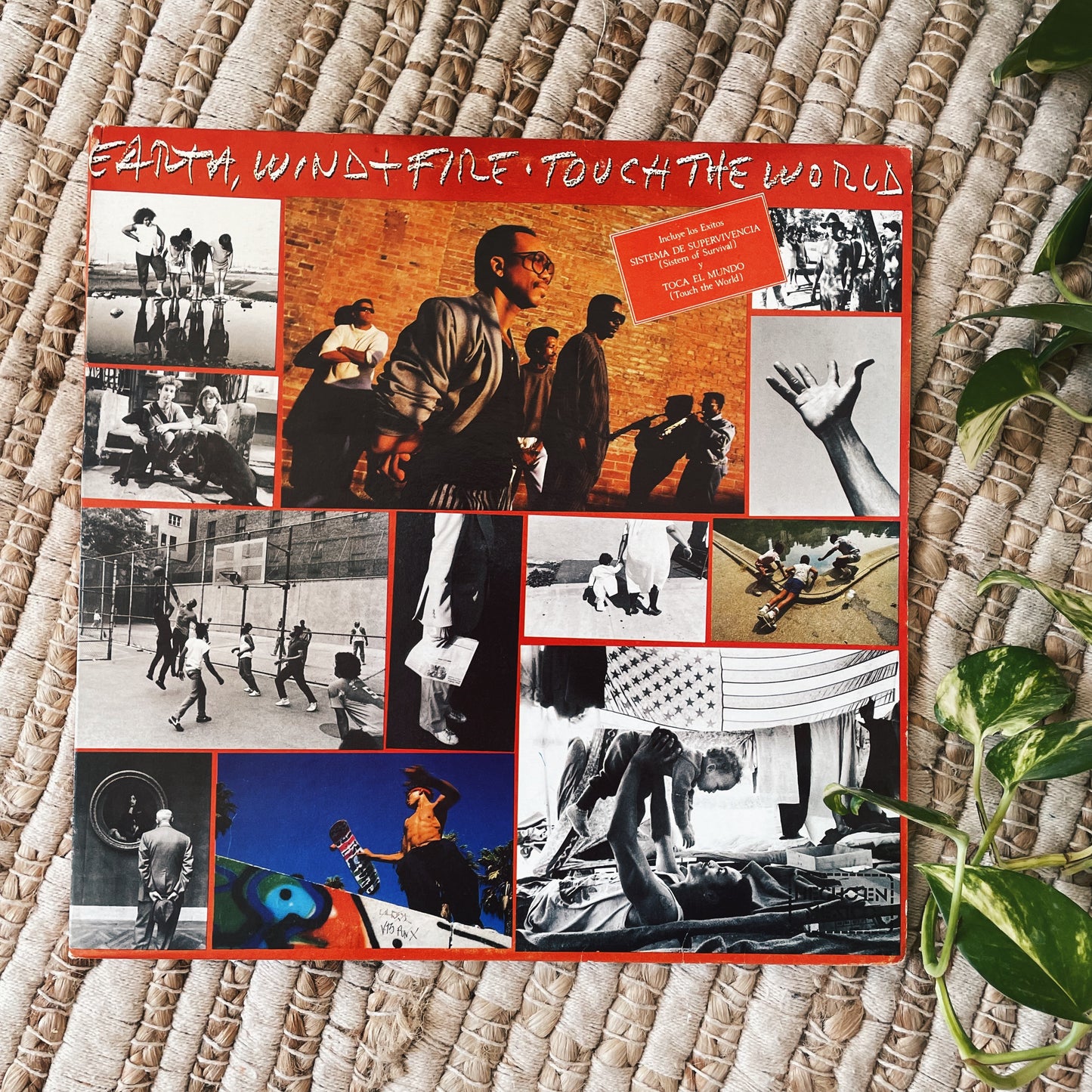 Earth, Wind & Fire – Touch The World