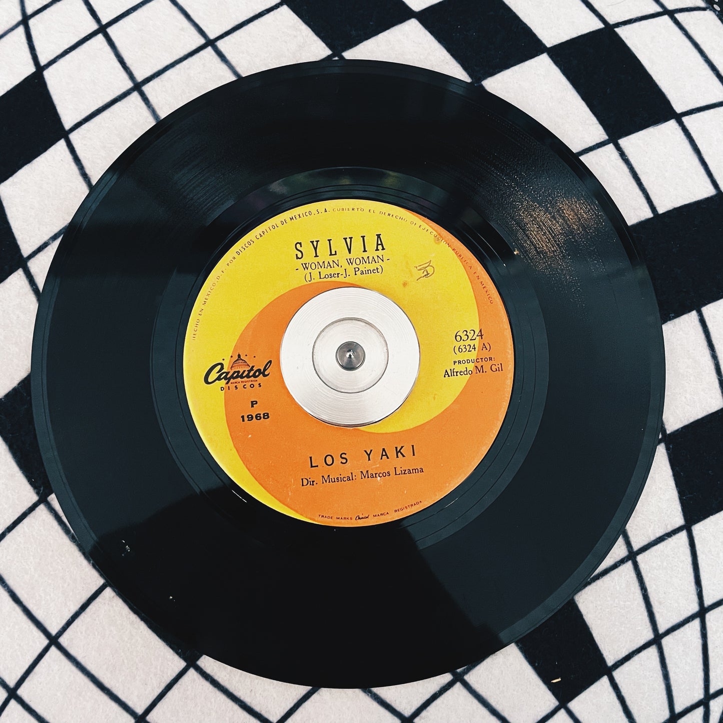 7¨| Los Yaki – Sylvia = Woman Woman
