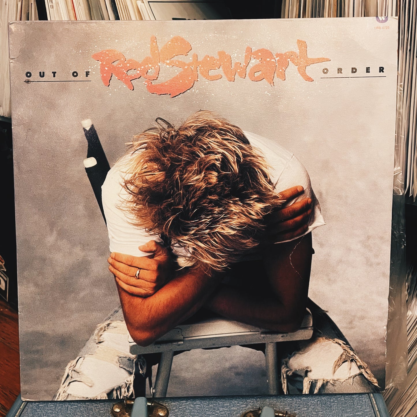 Rod Stewart – Out Of Order