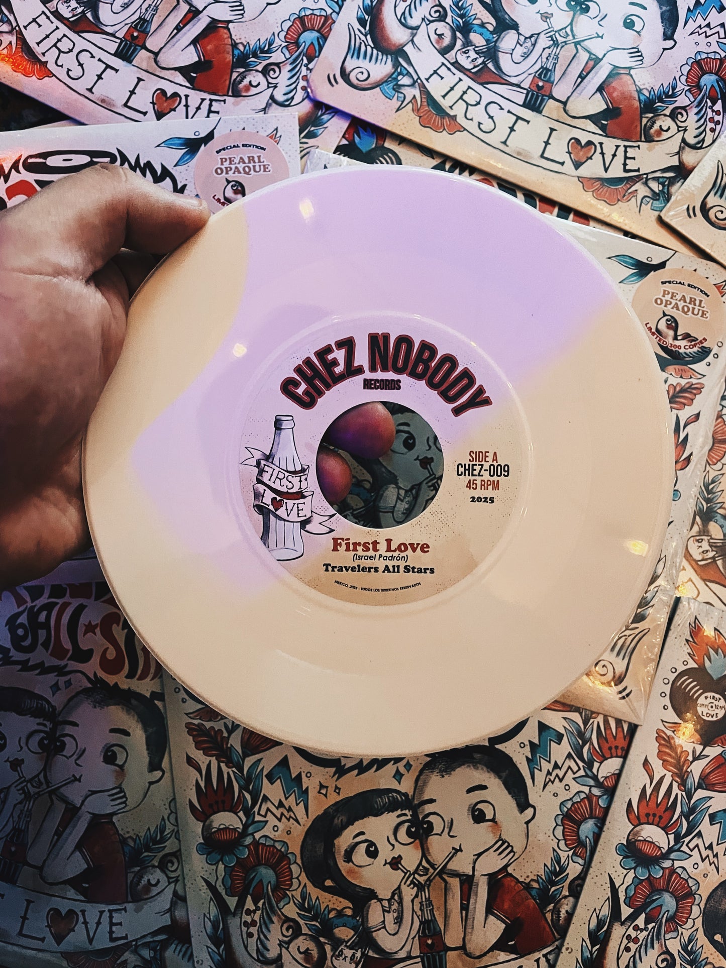 7¨| Travelers Allstars – First Love (color vinyl)