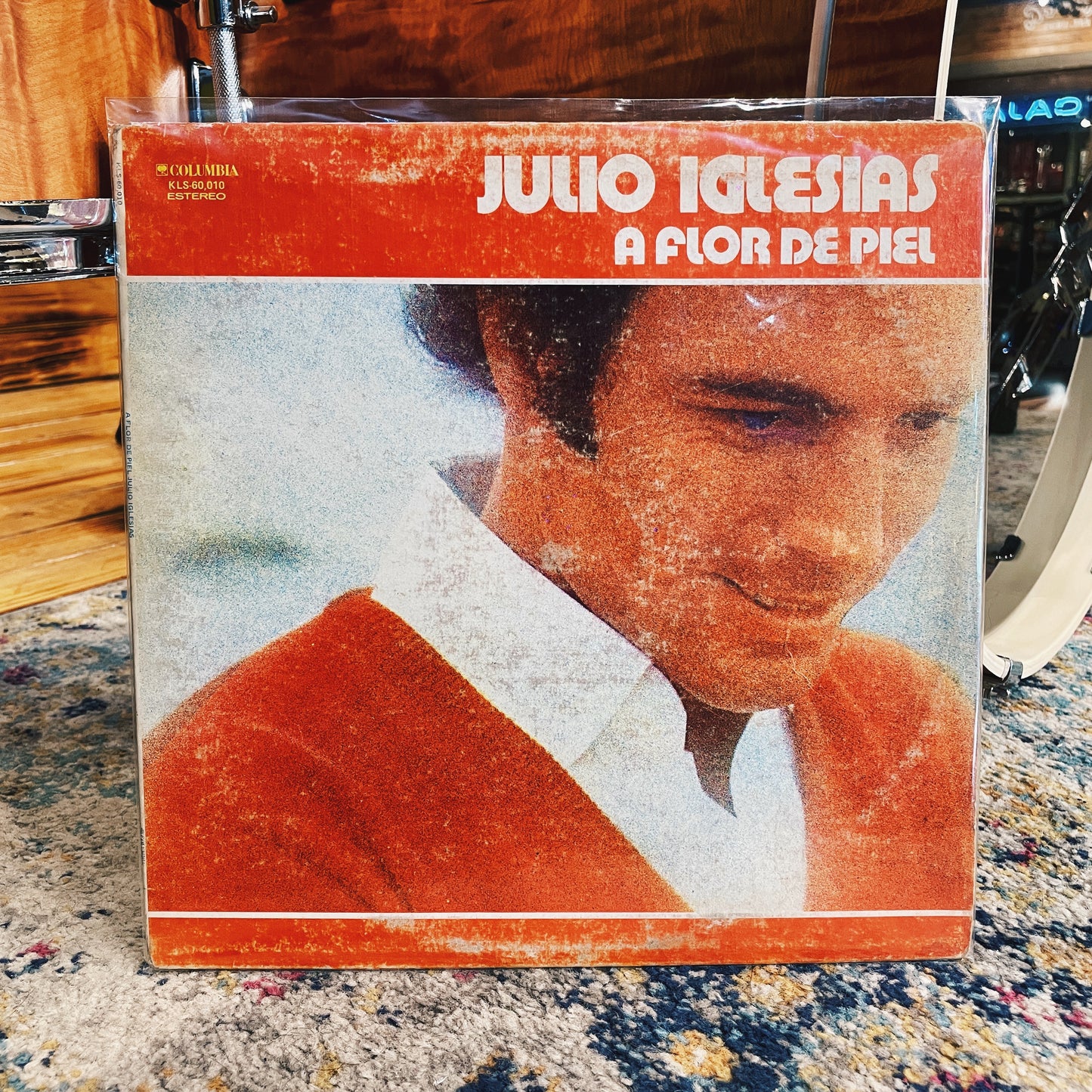 Julio Iglesias – A Flor De Piel