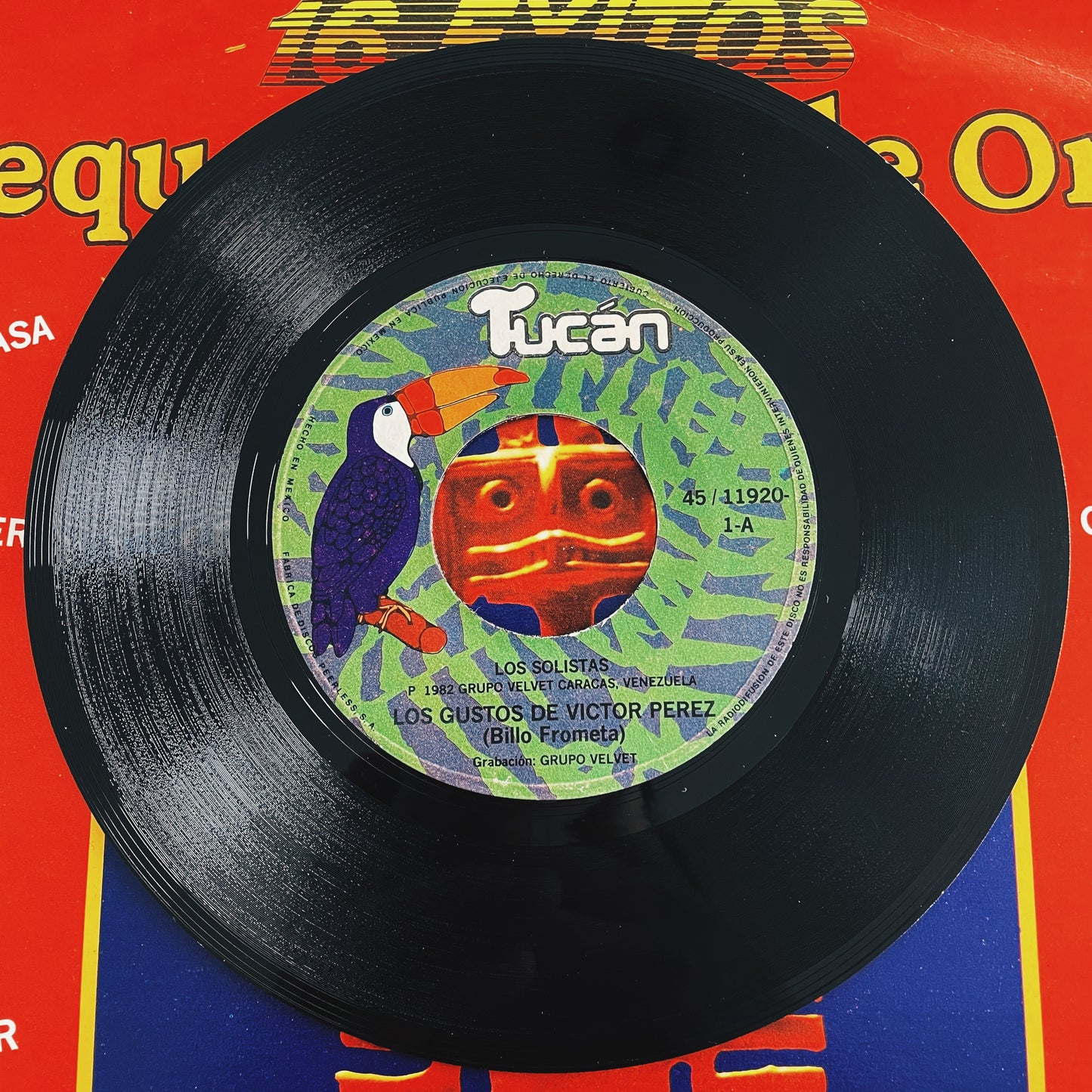 7¨| Los Solistas – Los Gustos De Víctor Perez / Ron Con Coca-Cola