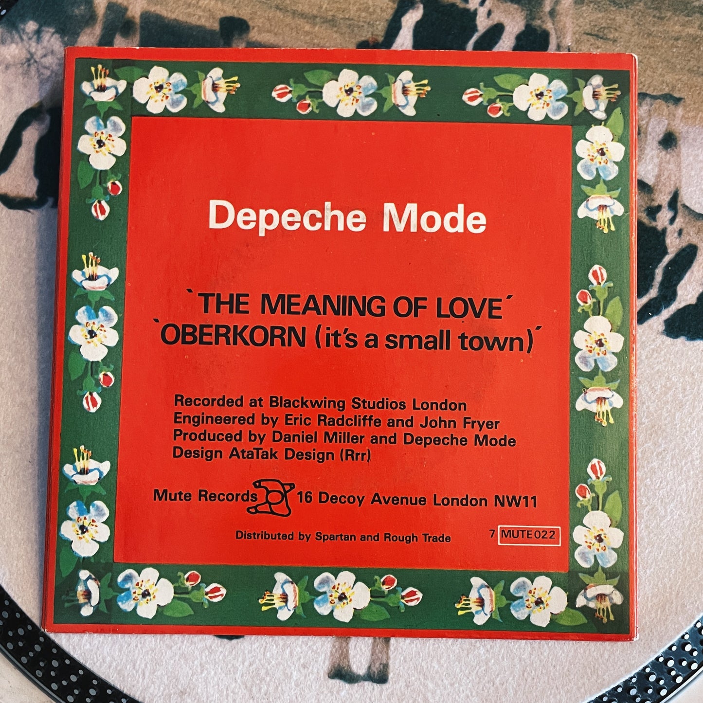 7¨| Depeche Mode – The Meaning Of Love