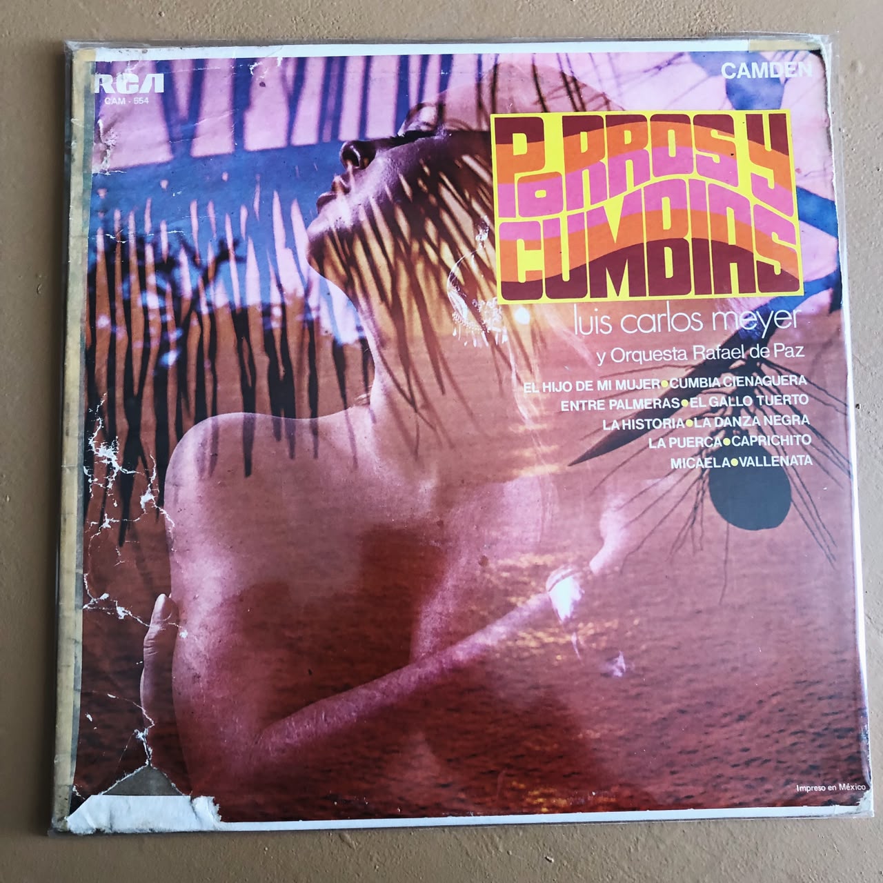 Luis Carlos Meyer Y Orquesta Rafael De Paz – Porros Y Cumbias