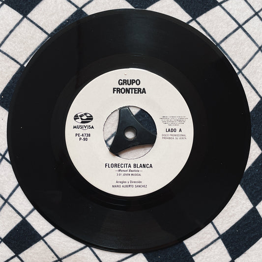 7¨| Grupo Frontera - Florecita blanca (promocional)