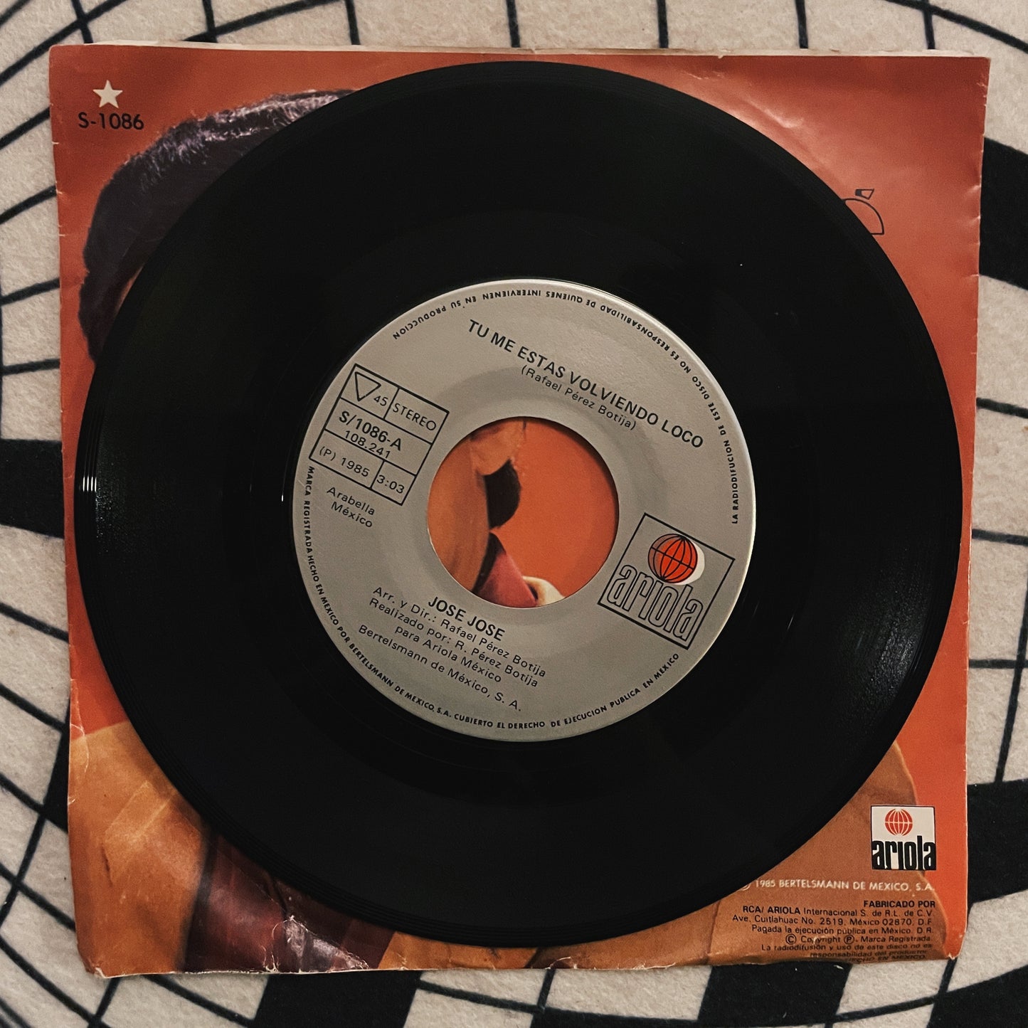 7¨| Jose Jose ‎– Tu me estás volviendo loco / Yo