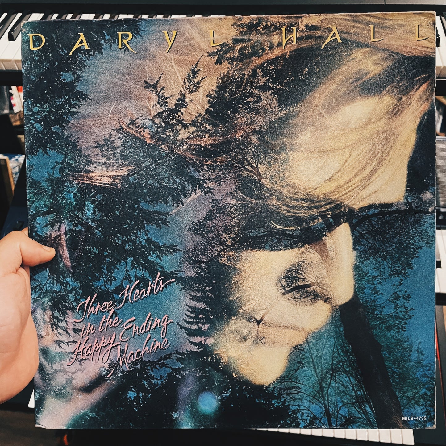 Daryl Hall ‎– Three Hearts In The Happy Ending Machine