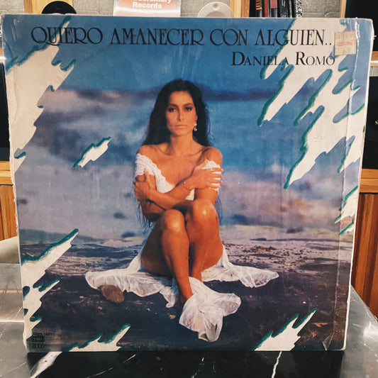 Daniela Romo ‎– Quiero Amanecer Con Alguien