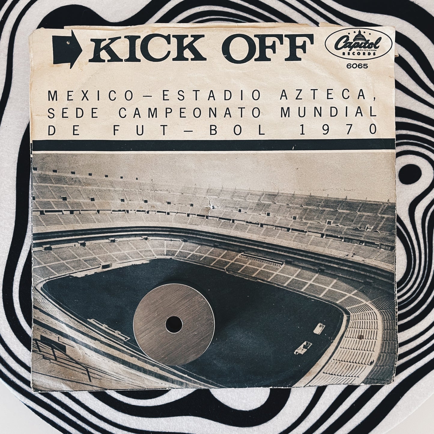 7¨ |  Kick Off (tema oficial del campeonato mundial de futbol 1966)