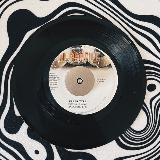 7¨| Tanya Stepens - Freak Type / R. Browne - Baddis