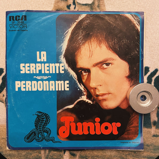 7¨| Junior ‎- La Serpiente