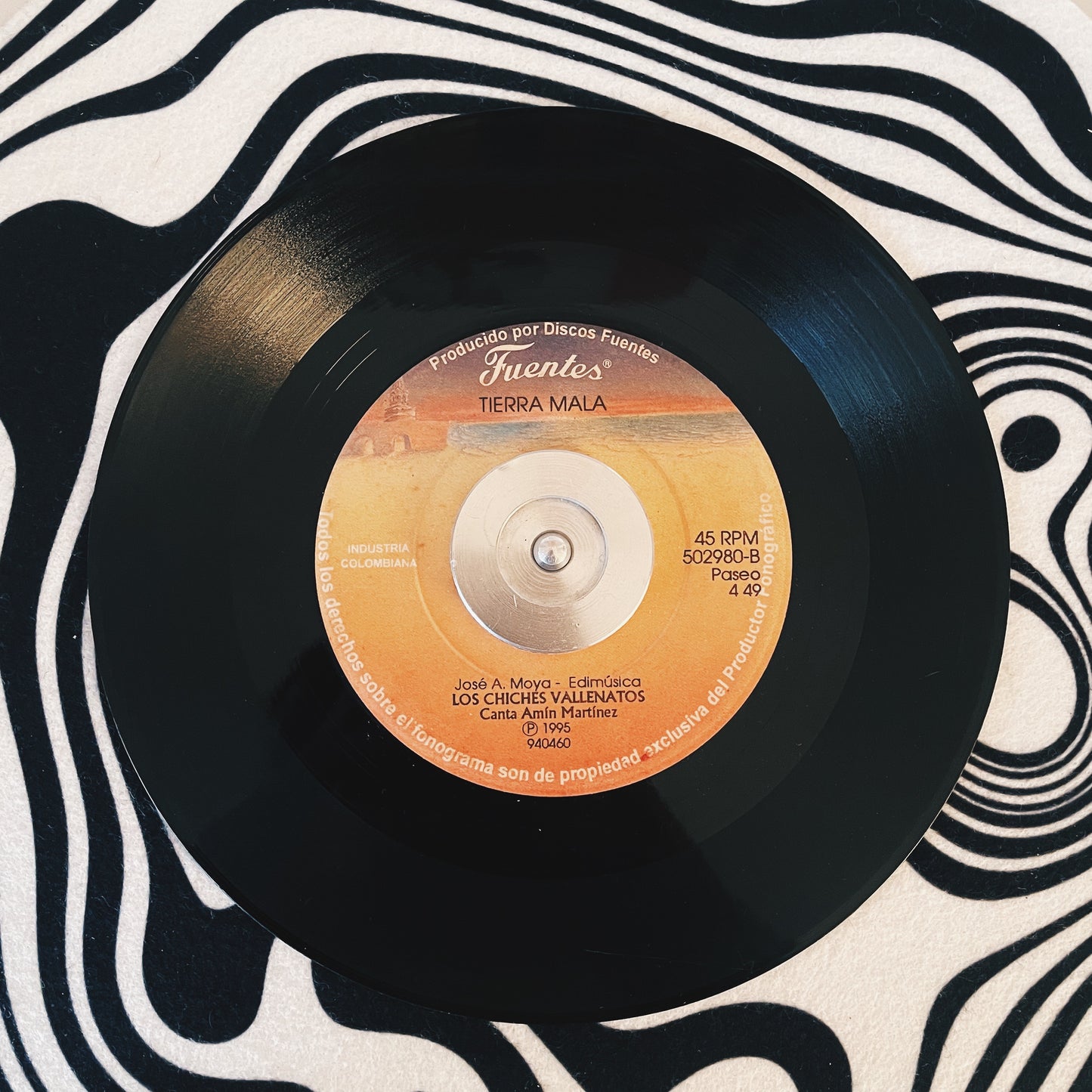 7¨| Los Chiches Vallenatos - Tierra mala / Fabula de amor