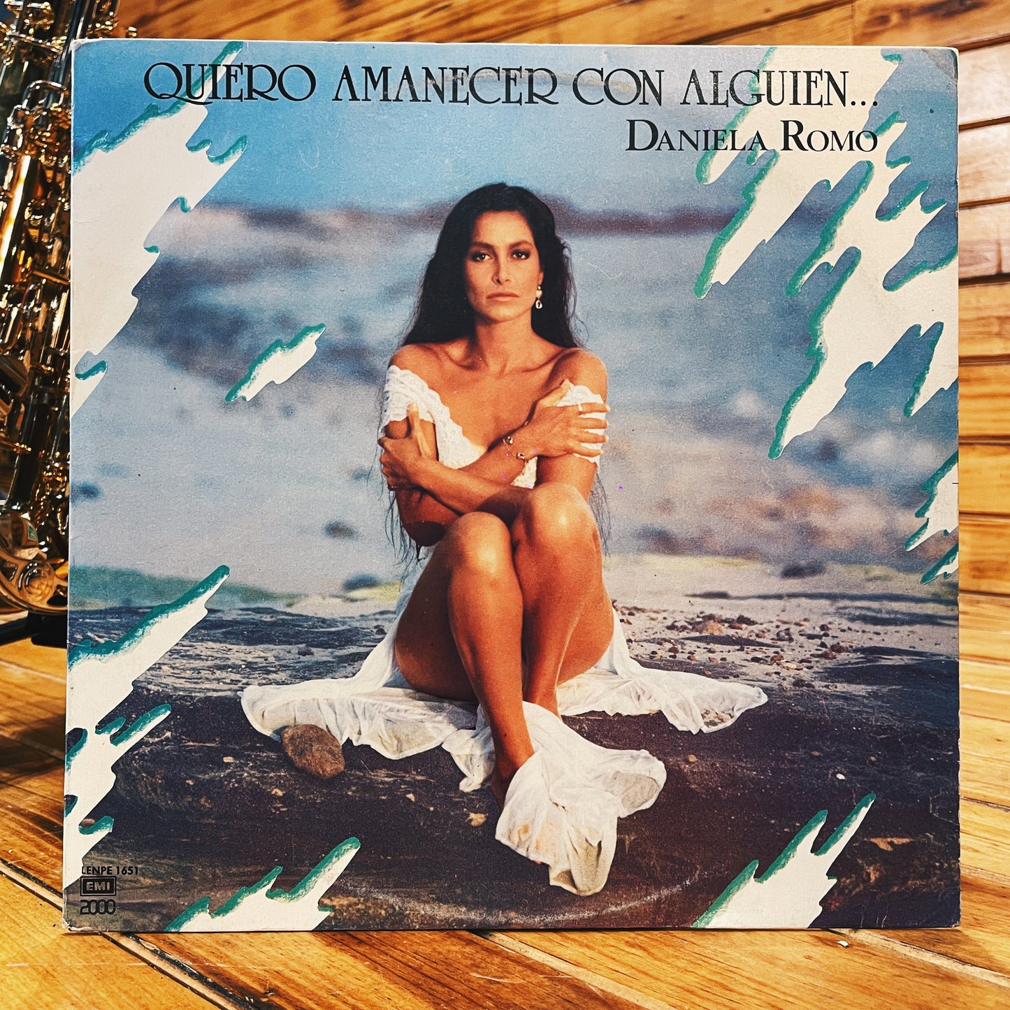 Daniela Romo – Quiero Amanecer Con Alguien