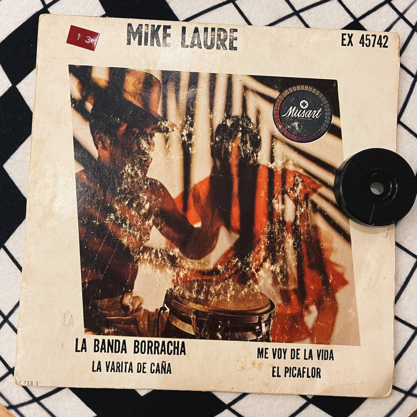 7¨| Mike Laure Y Sus Cometas ‎– La Banda Borracha