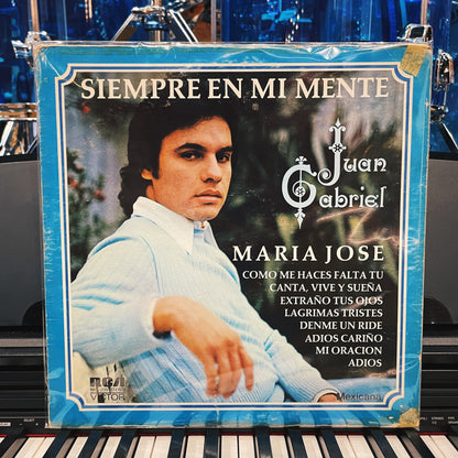 Juan Gabriel – Siempre En Mi Mente