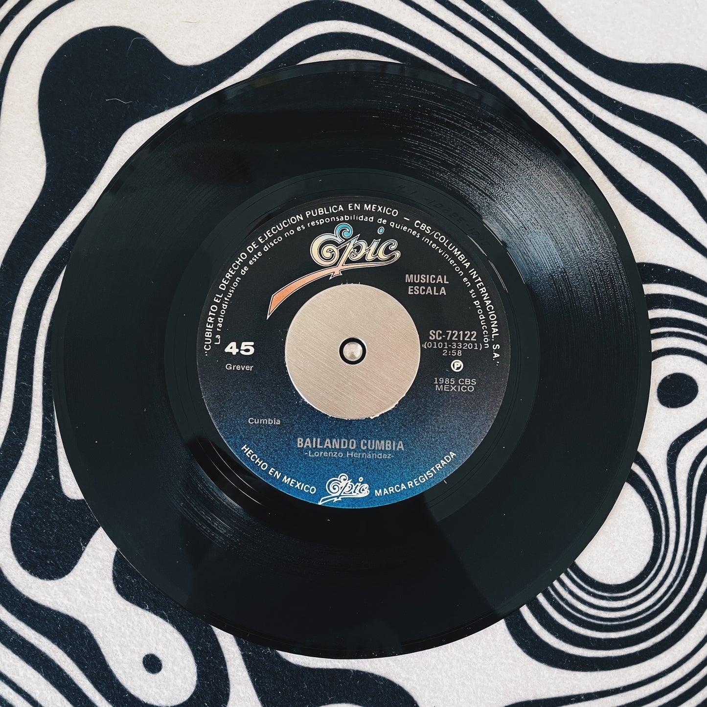 7¨| Musical Escala - Bailando cumbia / Saladita