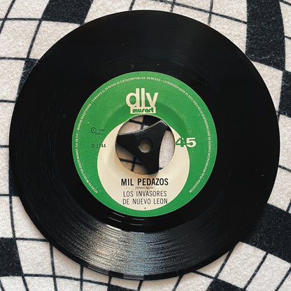 7¨| Los Invasores De Nuevo Leon ‎– Mil Pedazos