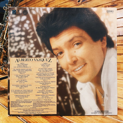 Alberto Vázquez – 15 Grandes Éxitos
