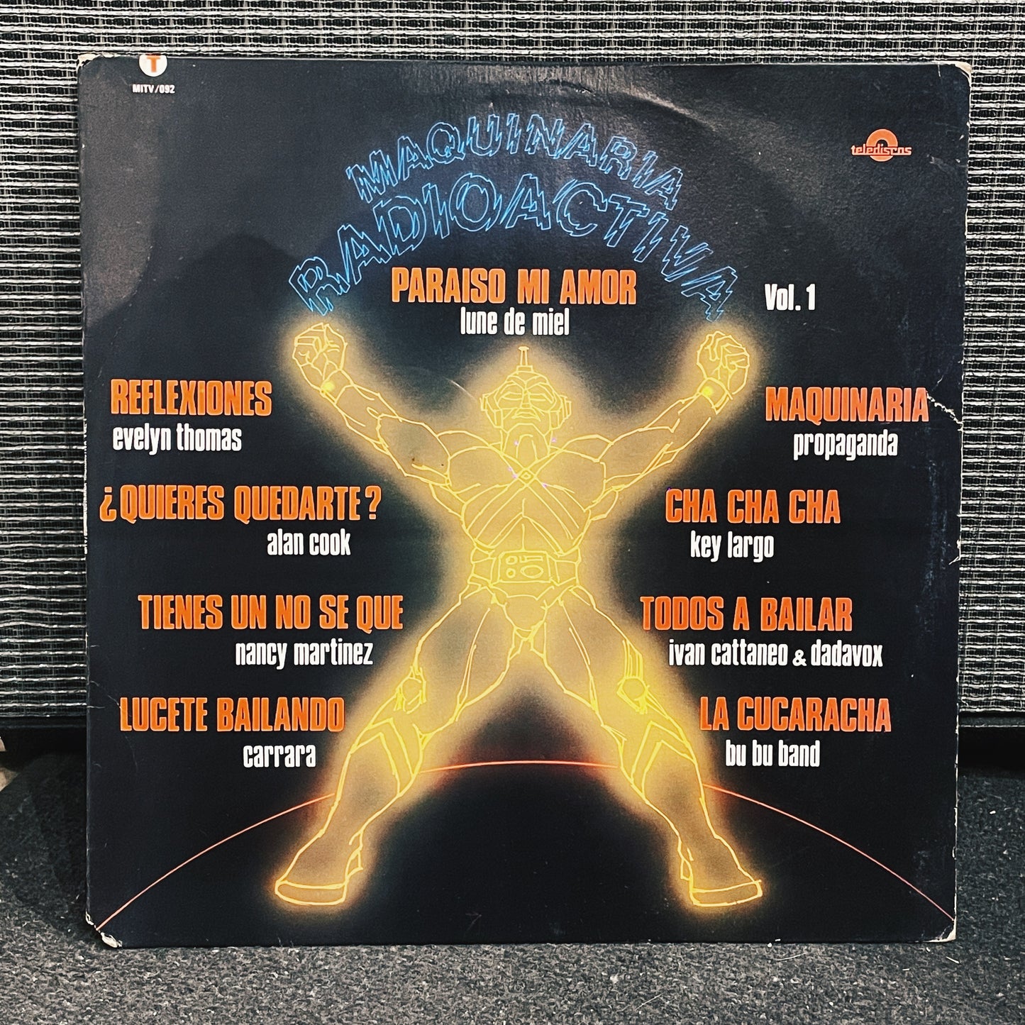 Varios – Maquinaria Radioactiva Vol. 1