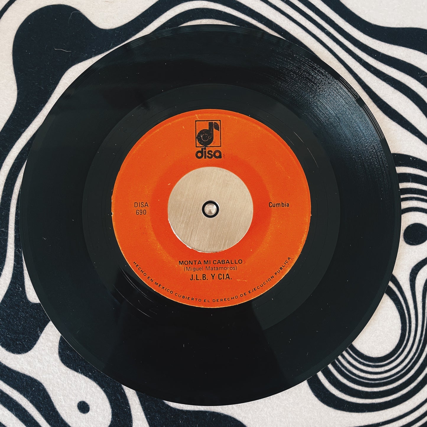 7¨| J.L.B. Y Cia - Monta mi caballo 7 Vino y ron